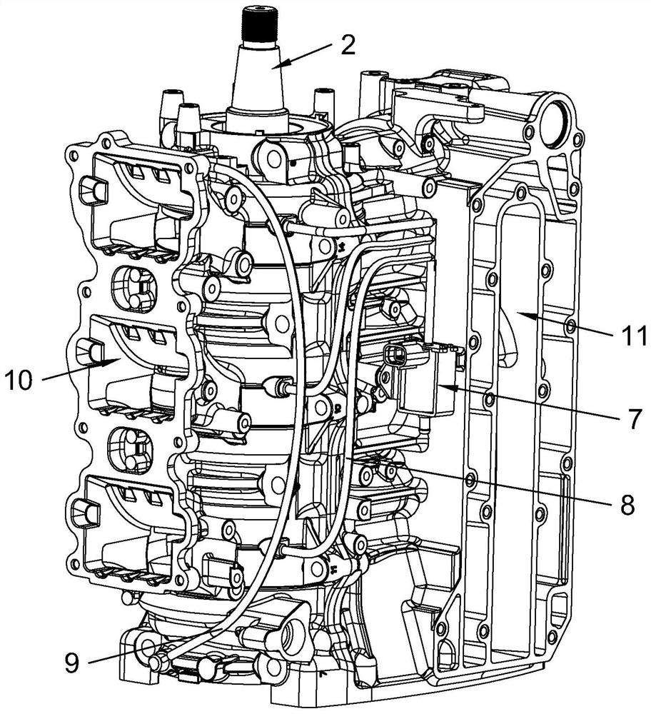Outboard engine and separated lubricating system thereof