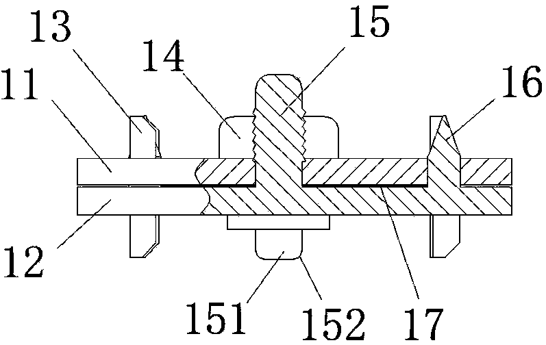 Bend pushing device for two-way transportation passage of hackling machine