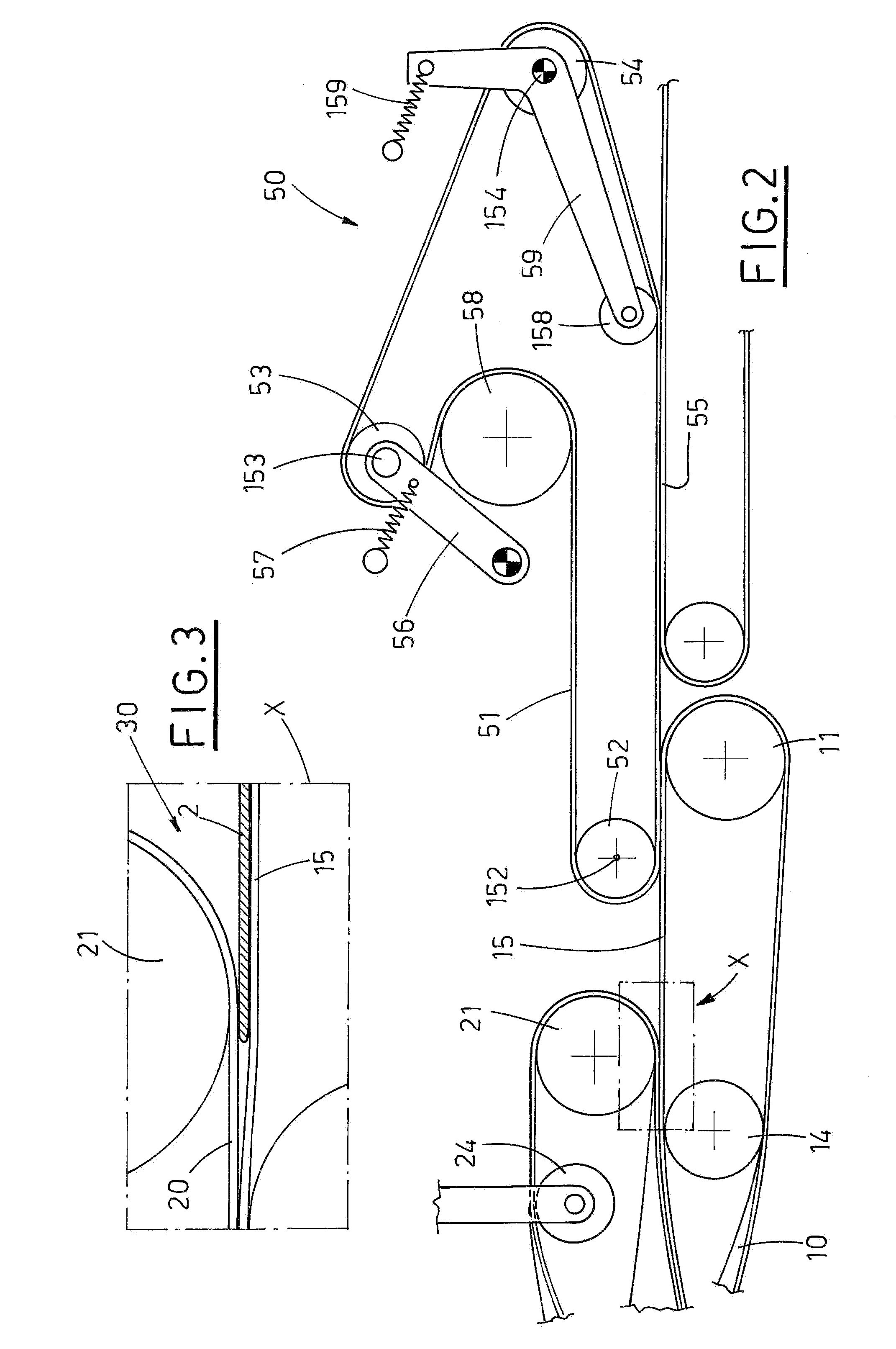 Conveyor for transporting and overturning flat objects, such as sheaves of paper or printed materials