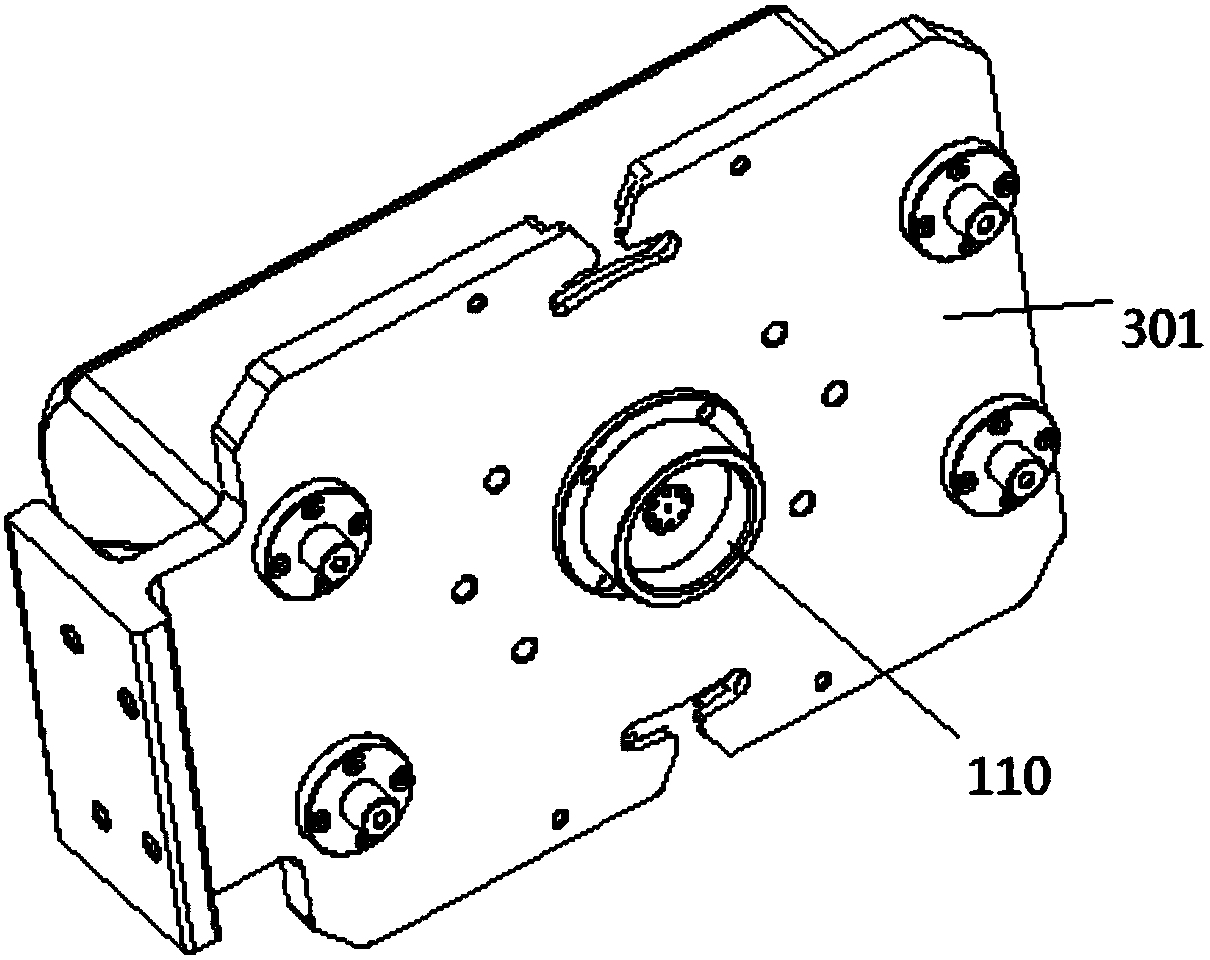 E-band wide beam antenna and antenna device