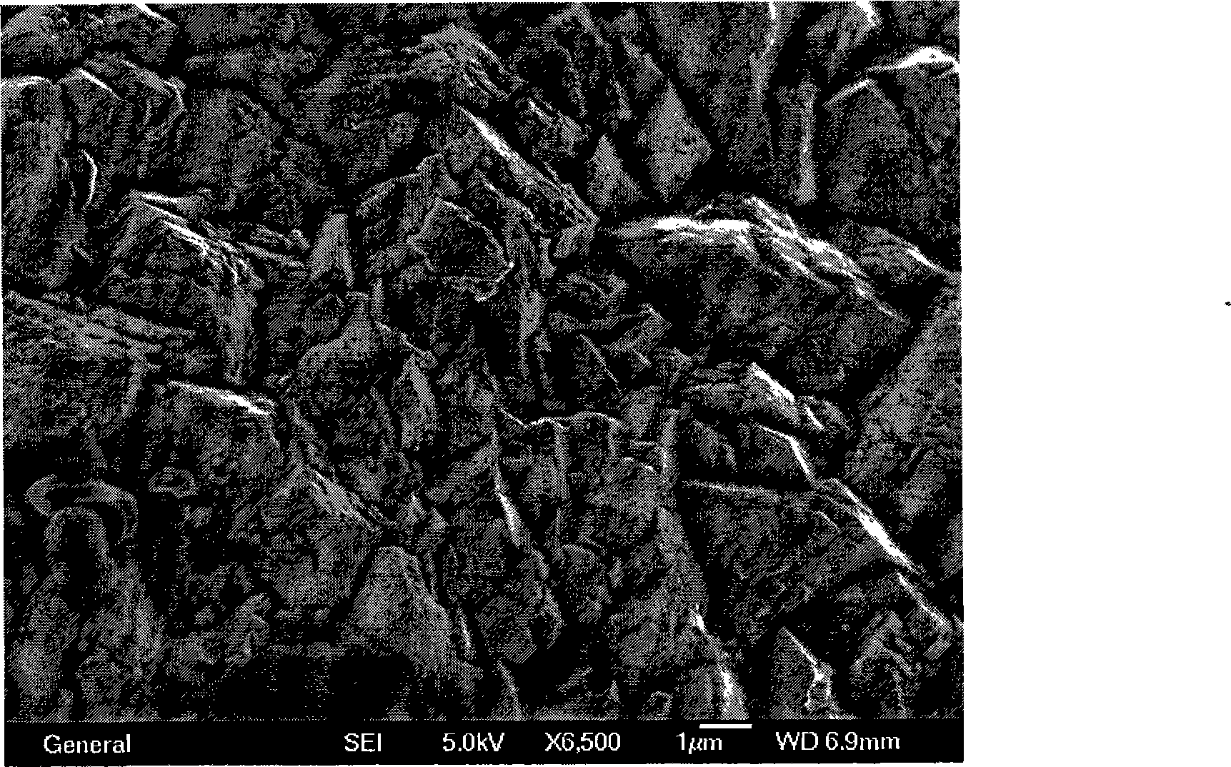 Method for manufacturing titanium base lead dioxide electrode capable of controlling coating granularity