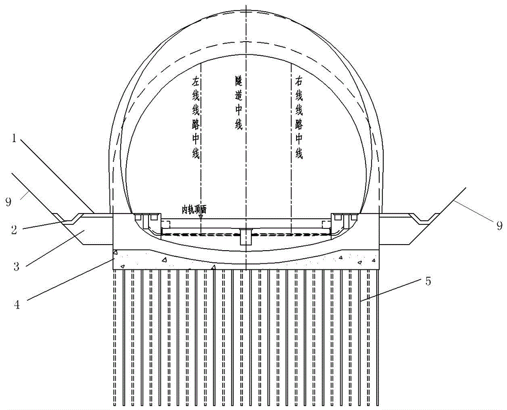 Small tubular pile reinforcement system for weak base of tunnel and method for constructing small tubular pile reinforcement system