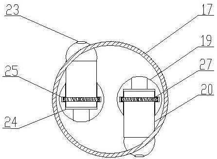 A high-efficiency cleaning device for oil tanks