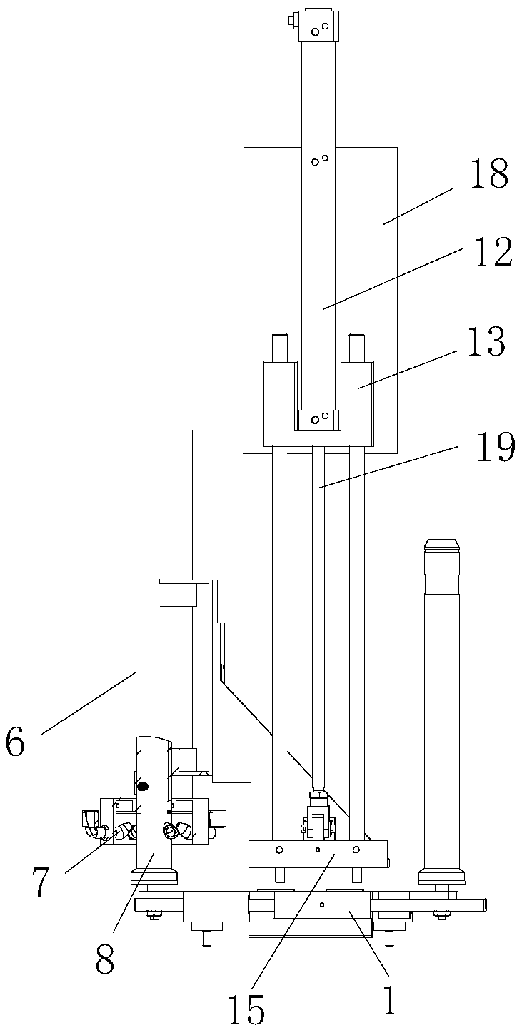 Bobbin tail yarn treatment device and method