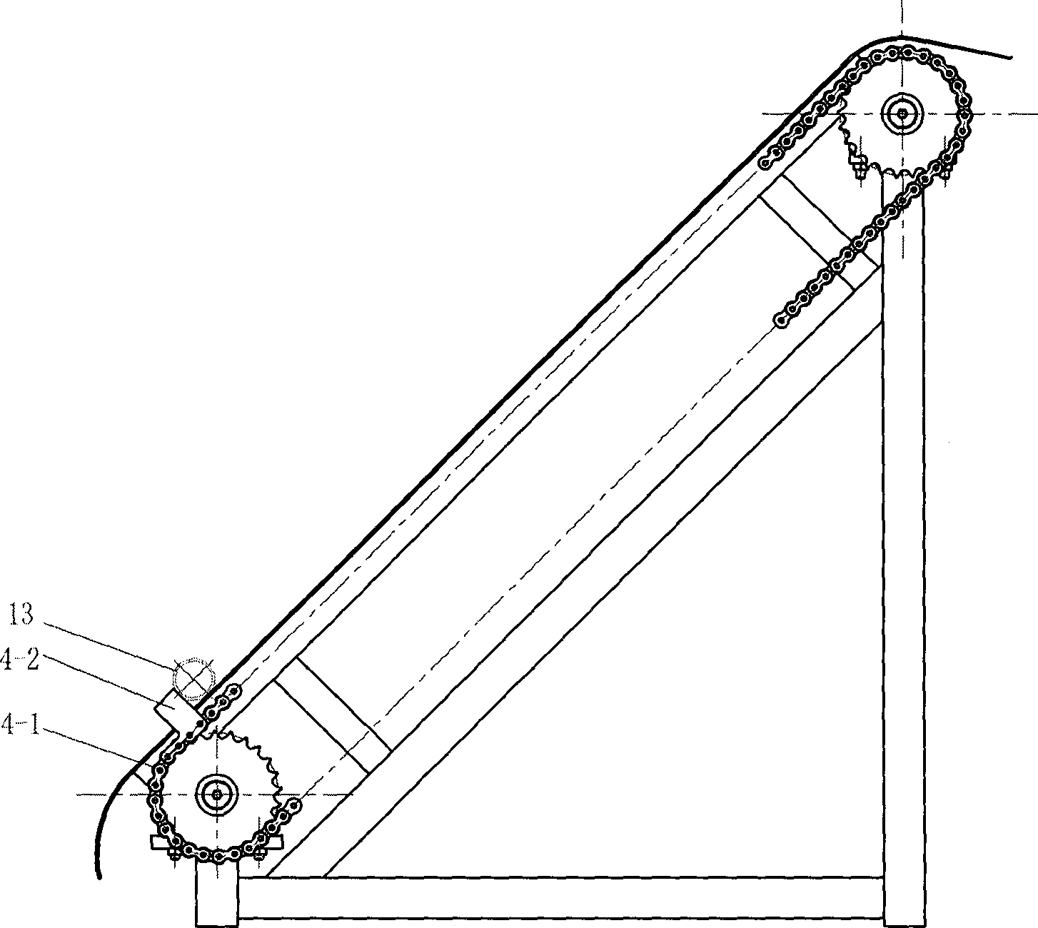 Novel numerical control bamboo splitting machine