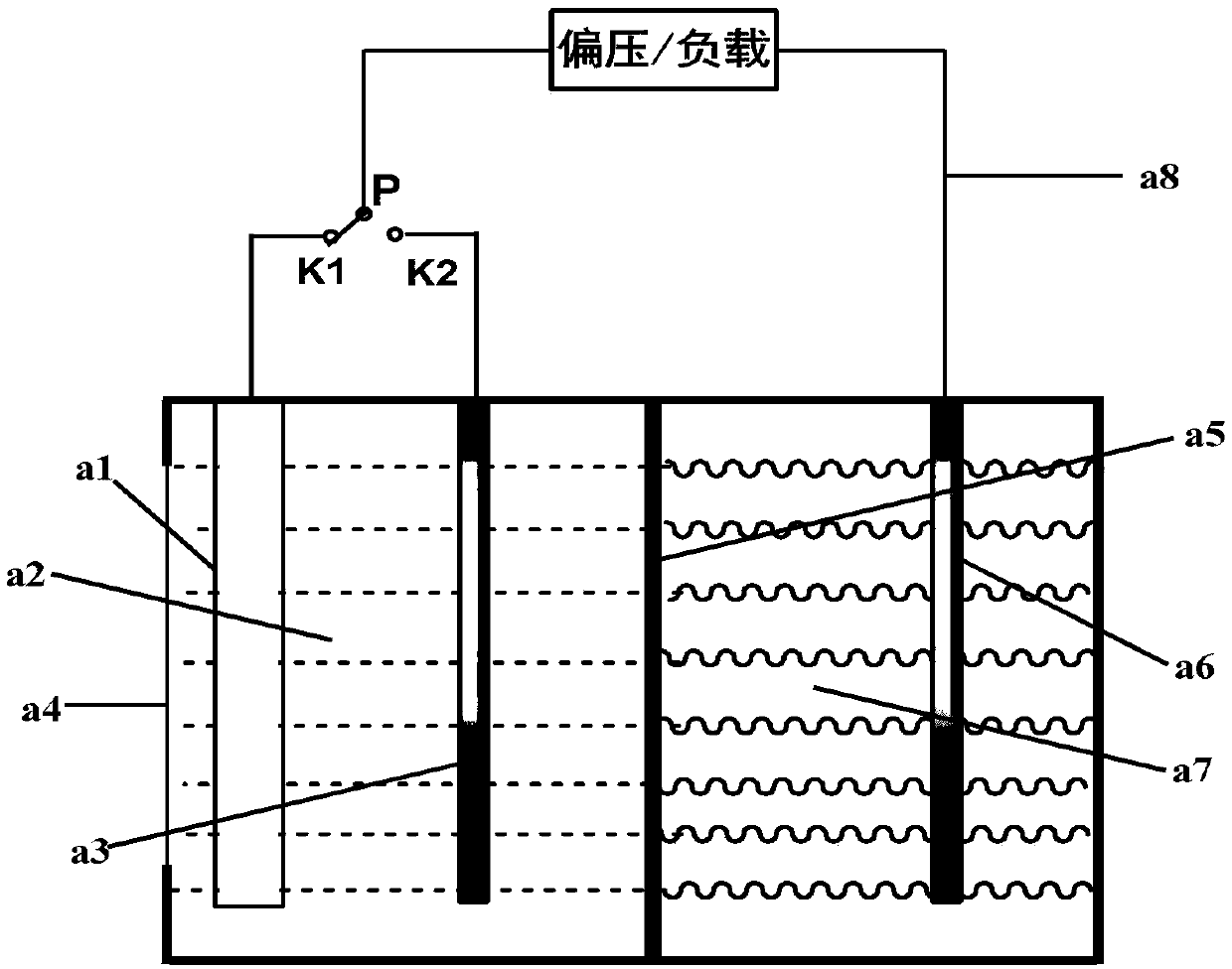 A photoelectrochemical energy storage battery based on a water-soluble fast reaction kinetic pair