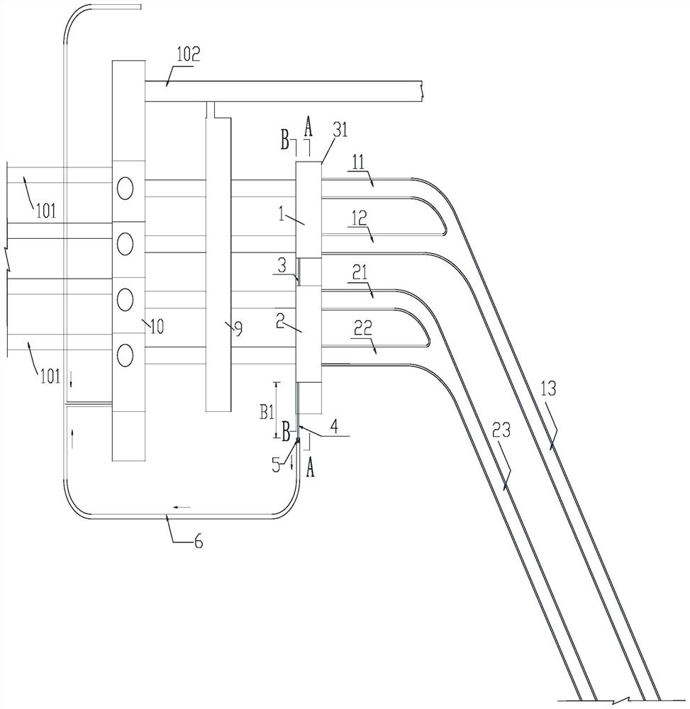 External water pressure reducing structure of surge chamber