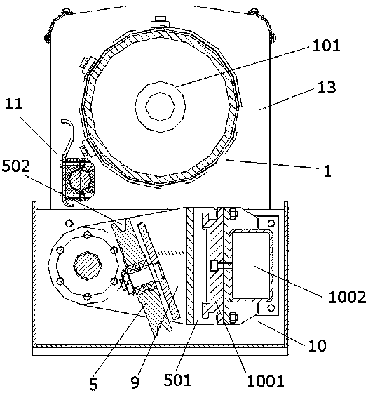 Self-rope-arranging winch