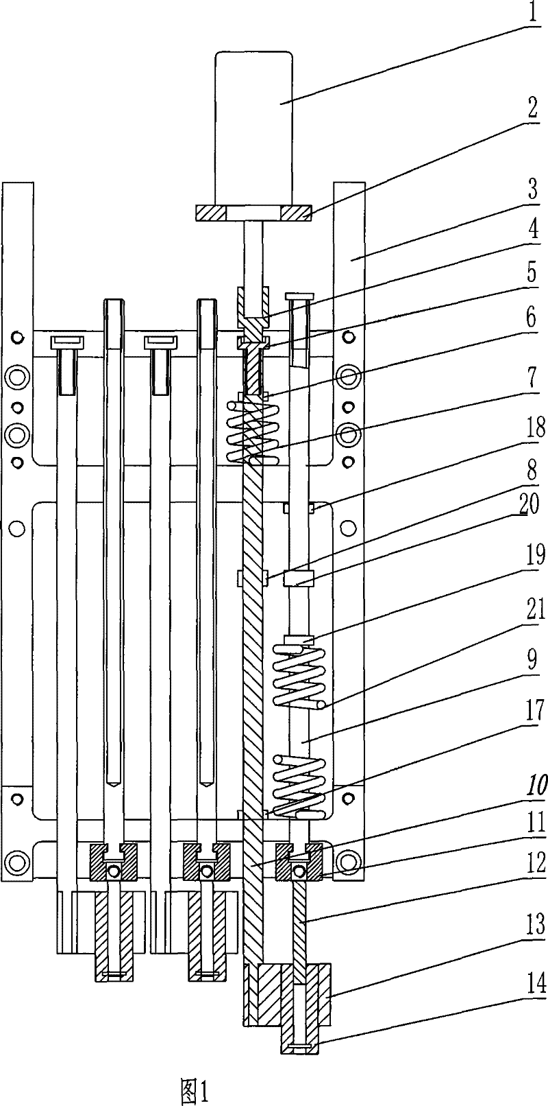 A lifting mechanism for a punching die in a sticky die set