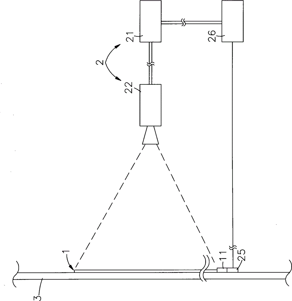 Showwindow interactive advertising device and implementing method