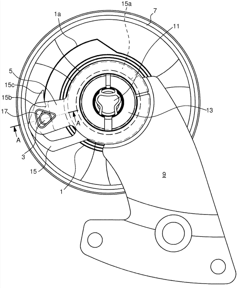 Mechanism for securing a balance spring stud to a balance bridge and sprung balance regulating device including such a mechanism