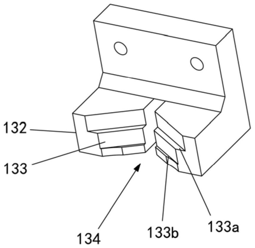 A grabbing device and press-fitting equipment using it