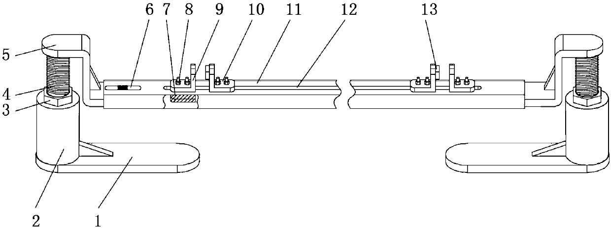 Horizontal adjusting device for packaging machine