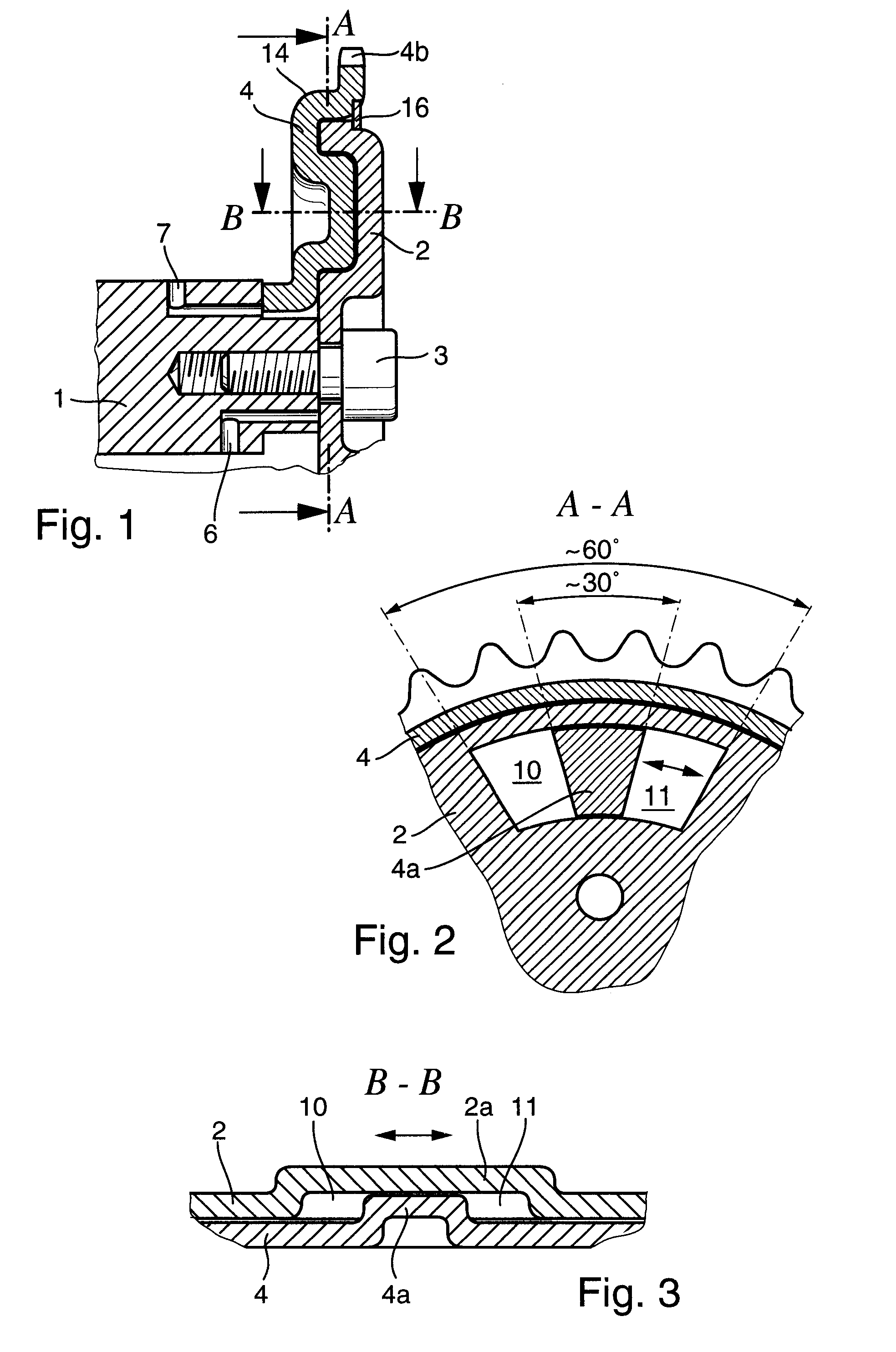 Device for hydraulically adjusting the angle of rotation of a shaft relative to a driving wheel