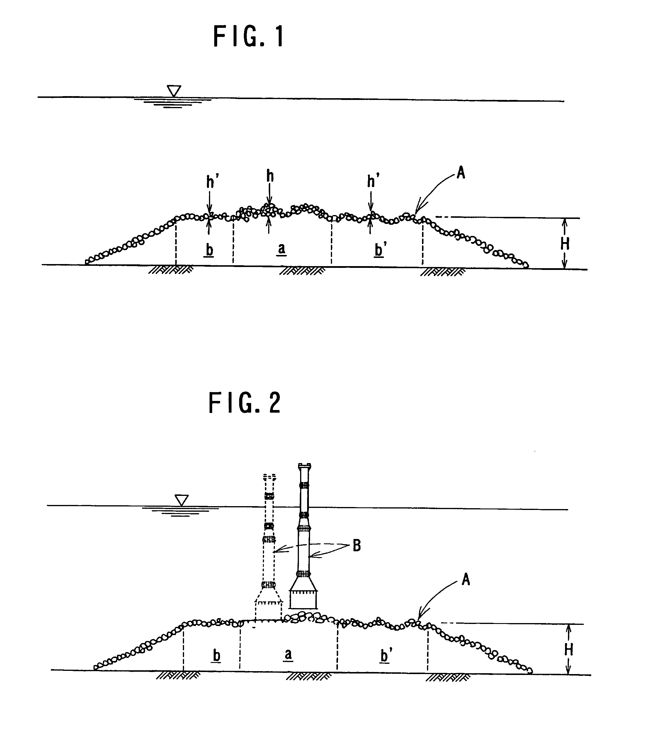 Underwater riprap foundation and consolidation smoothing method therefor