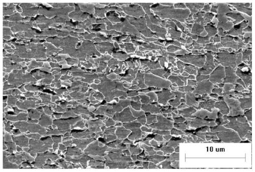 A kind of preparation method and application of 700mpa grade ultra-fine grain high-strength weathering steel