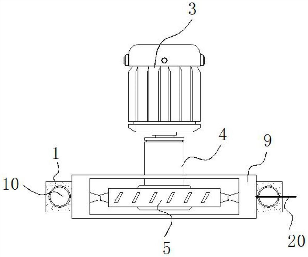 Fixed-distance conveying device for bolt machining