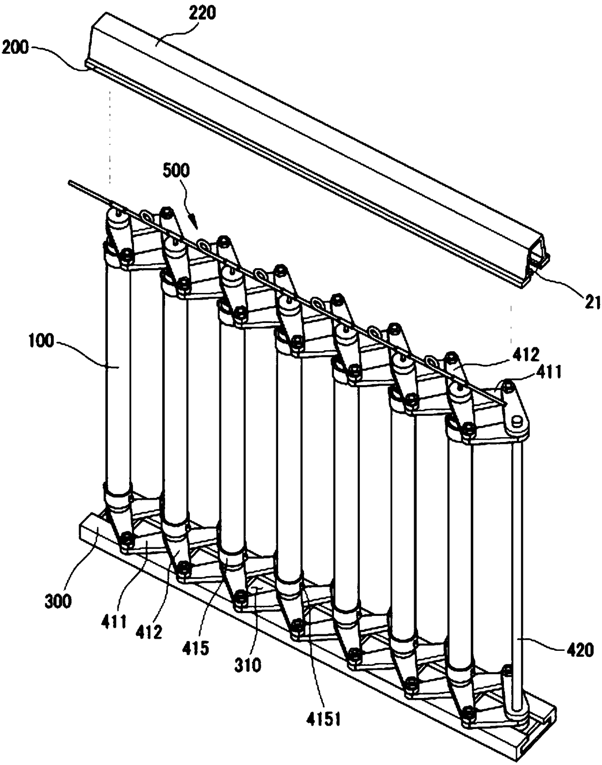 Solar heat collecting device with variable structure