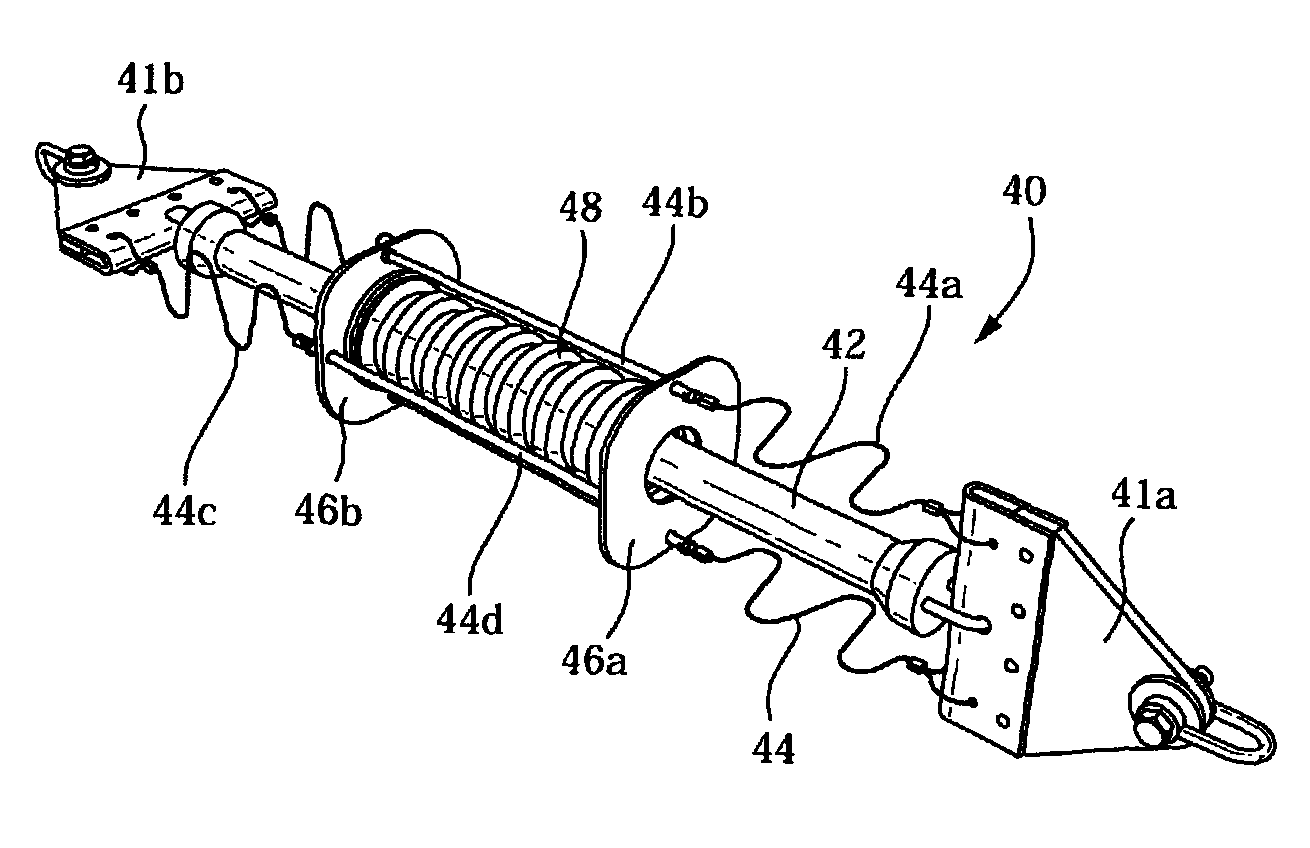 Mooring component having a smooth stress-strain response to high loads