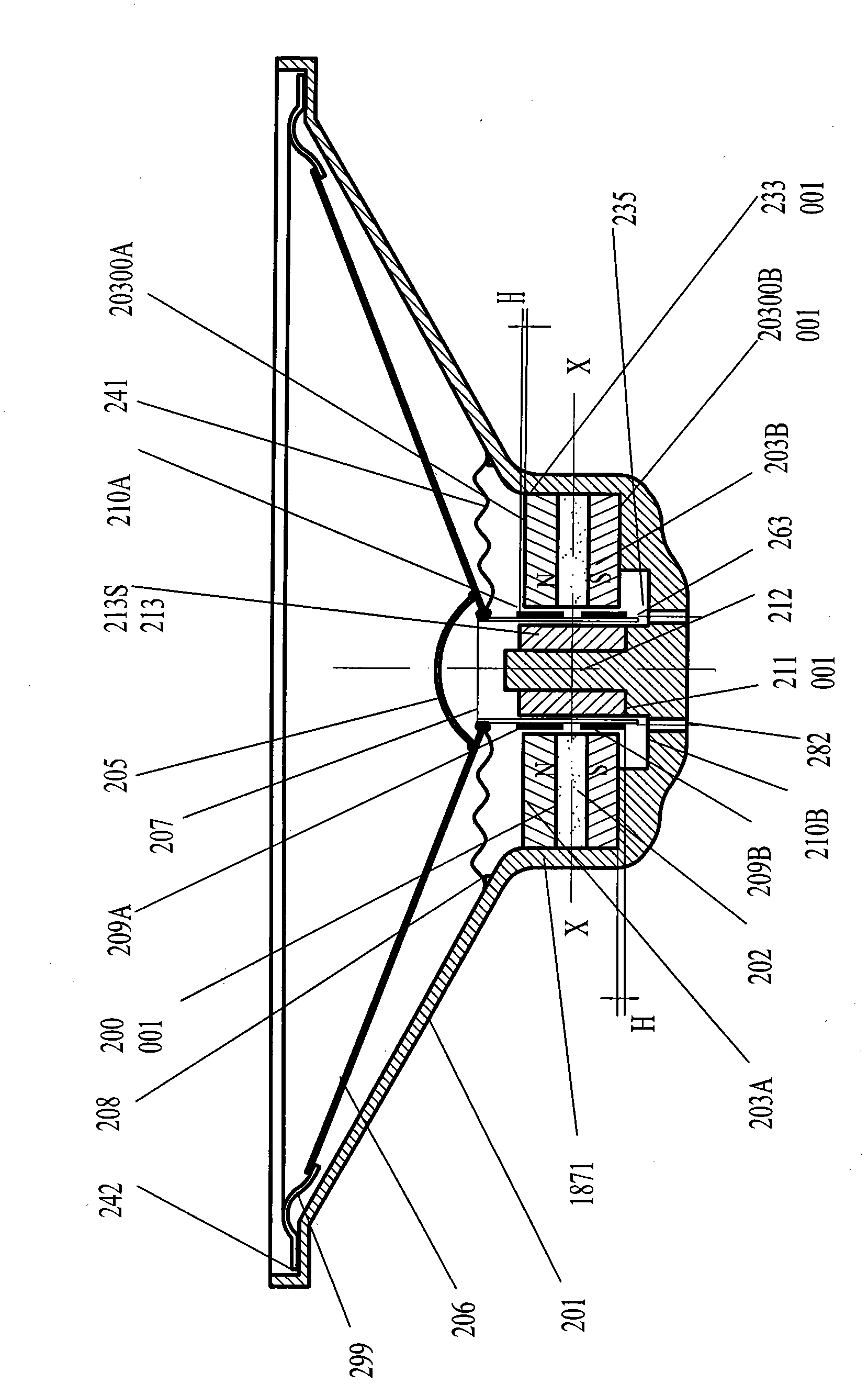 Dual-magnetic-gap dual-coil external-magnetic transducer and preparation method thereof
