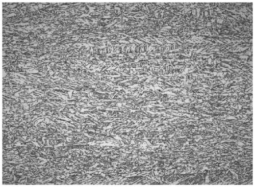 High-uniform longitudinal-and-transverse toughness wide-width steel plate and TMCP process production method thereof