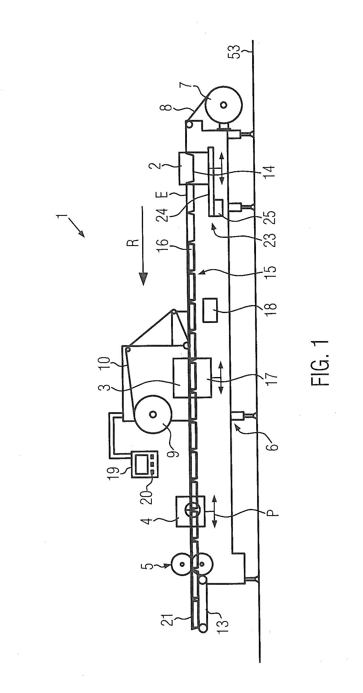 Work station for a packaging machine and tool changing method
