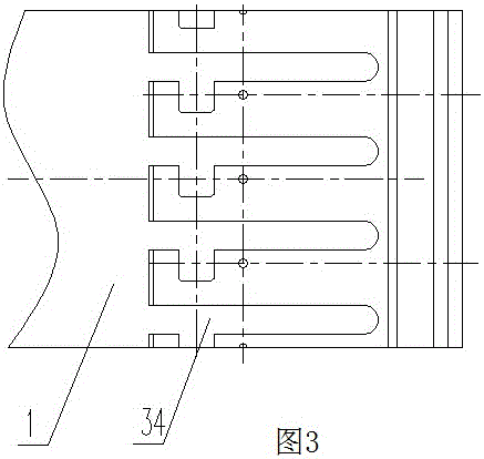 A slip packer with hydraulic setting and rotary unsealing