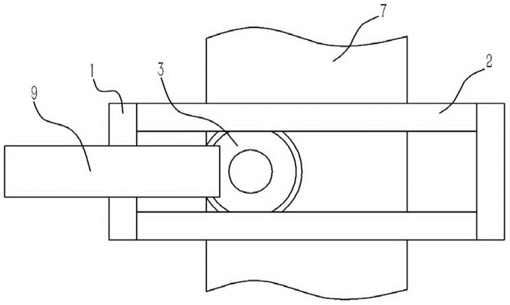 A chemical fiber dryer feed auxiliary device