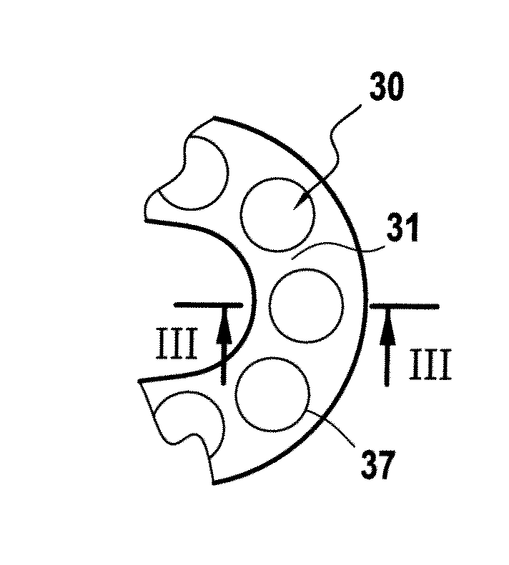 Implantable medical device including a protection/retaining layer for an active ingredient or drug, in particular a water-soluble one