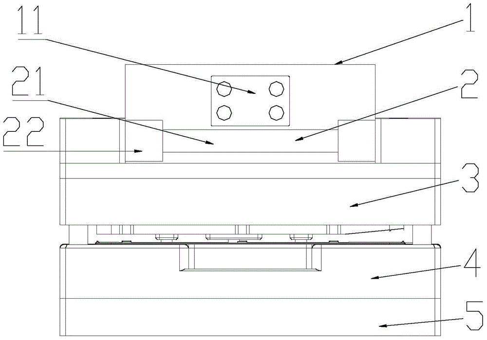 Pneumatic type bubble-prevention assembling clamp