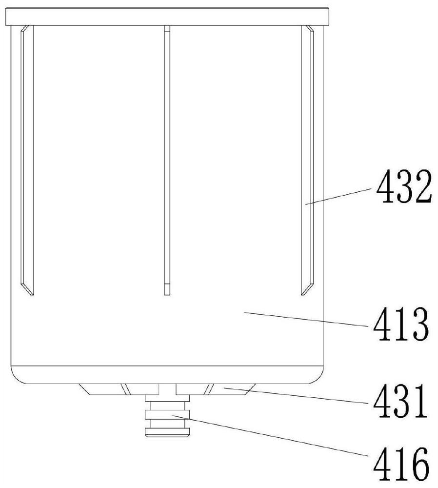 A reverse osmosis composite filter element assembly