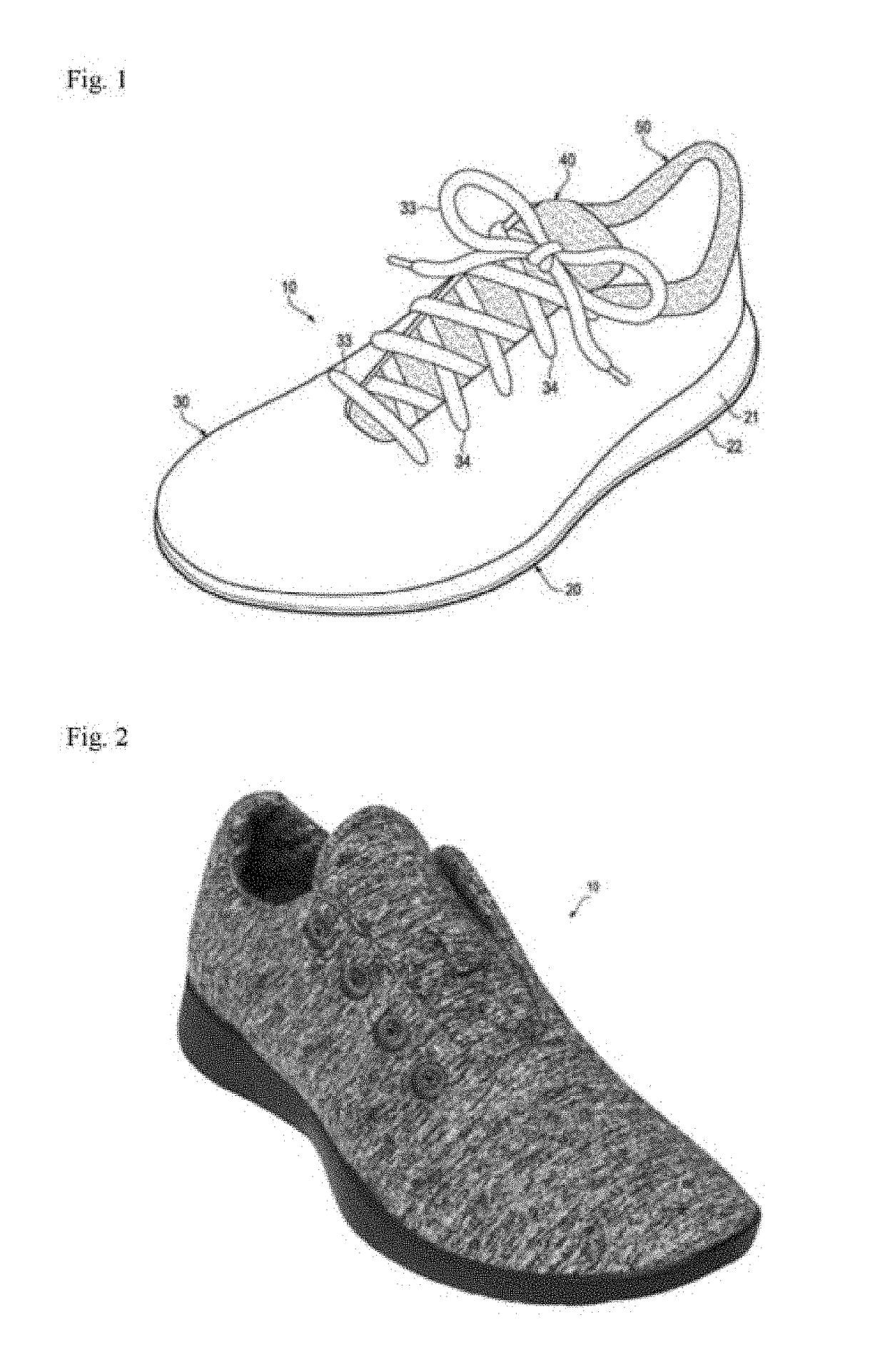 Shoes including wool and method of manufacturing upper for shoes