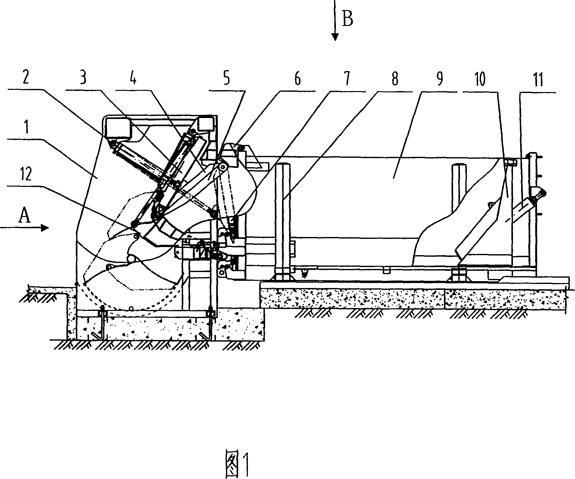 Two-stage scraper type garbage compression and transfer apparatus