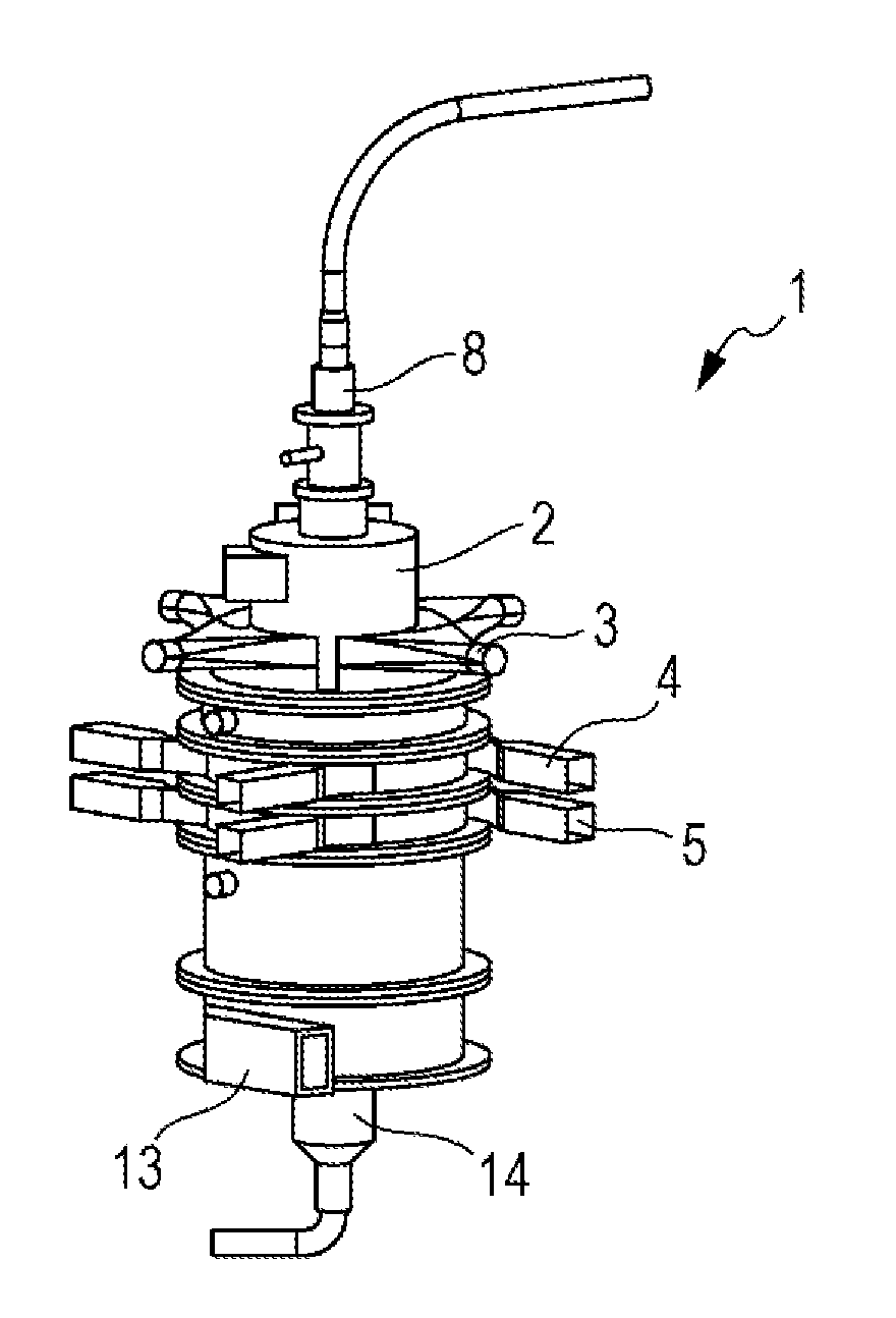 Apparatus for heat-treating toner and method for producing toner