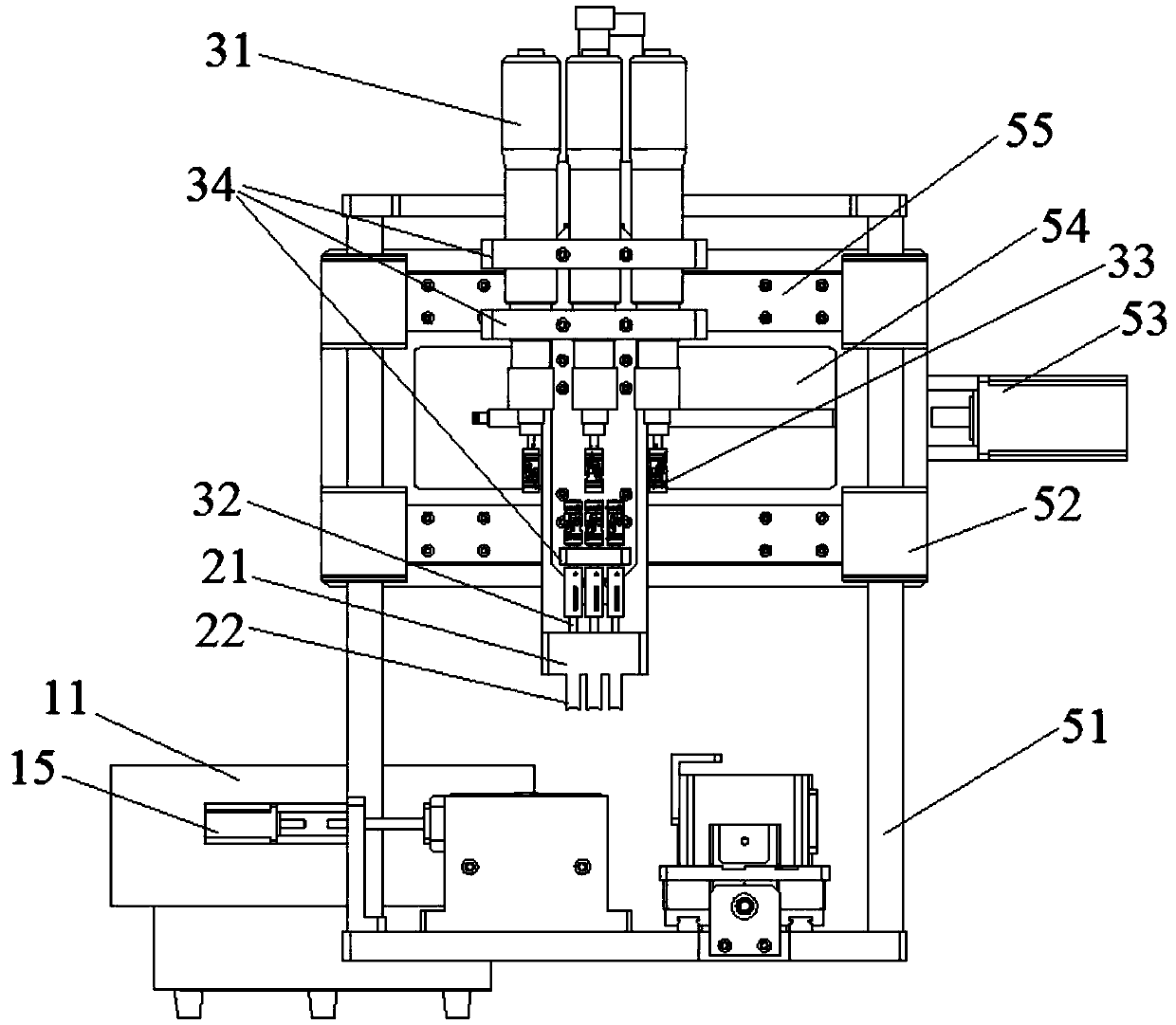 Automatic screw assembling device and method