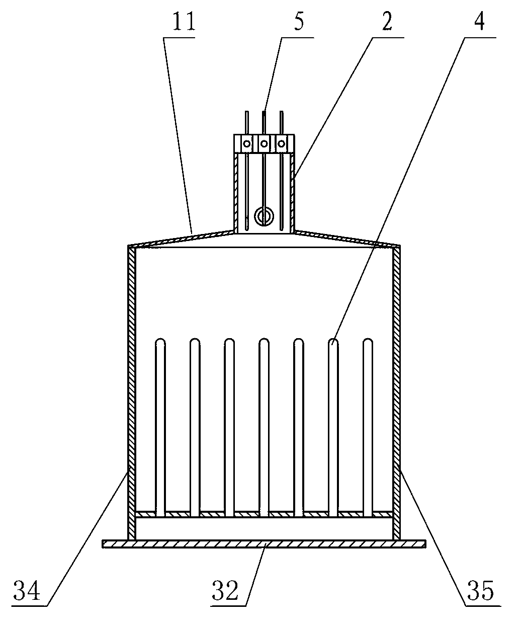Oil-water separating device for separation and recovery of thin oil film