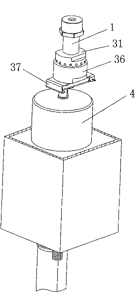 Water supply device capable of controlling water level accurately