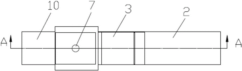 Packing machine capable of achieving continuous feeding