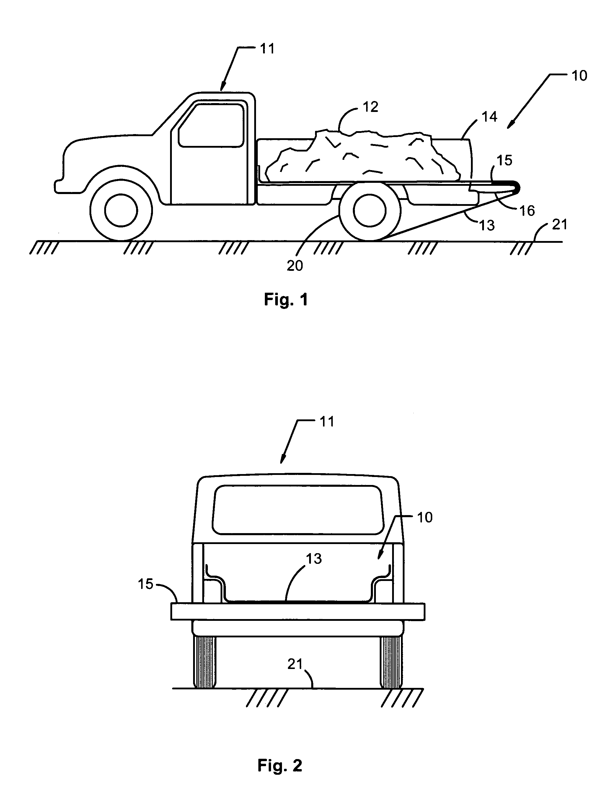 Cargo unloading apparatus and method