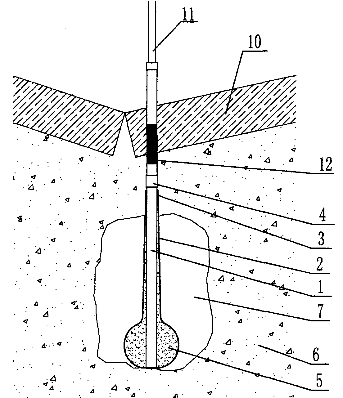 Expansive pouring device and method for governing railway roadbed sedimentation and deformation