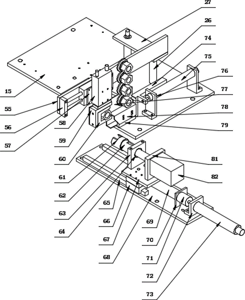 Bolt and nut automatically assembling machine