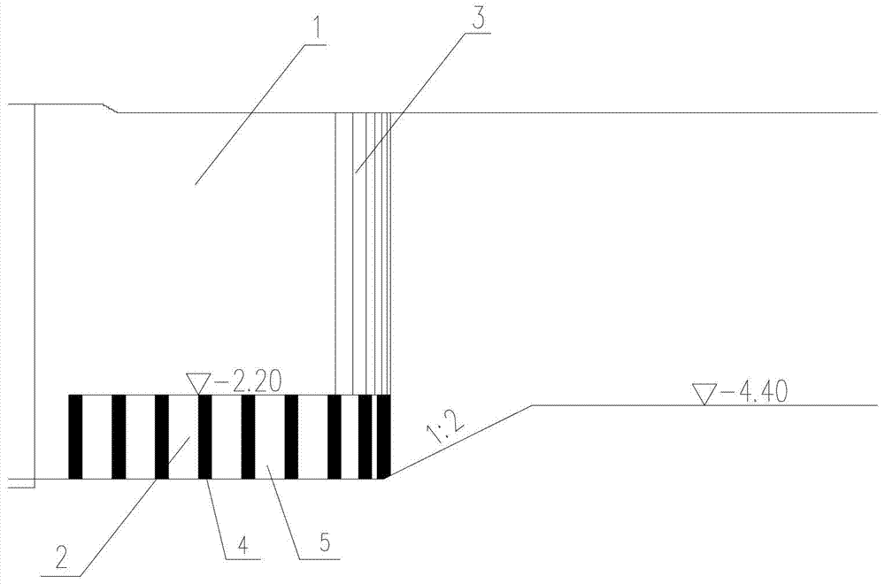 Lock head and pocket floor permeable shunting navigation structure of paratactic navigation lock