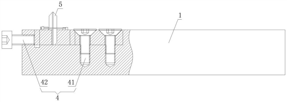 Grinding fixture of semicircular boring cutter and clamping process thereof