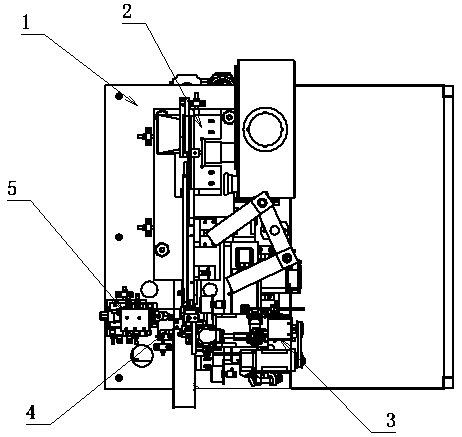 A winding machine with rotary feeding