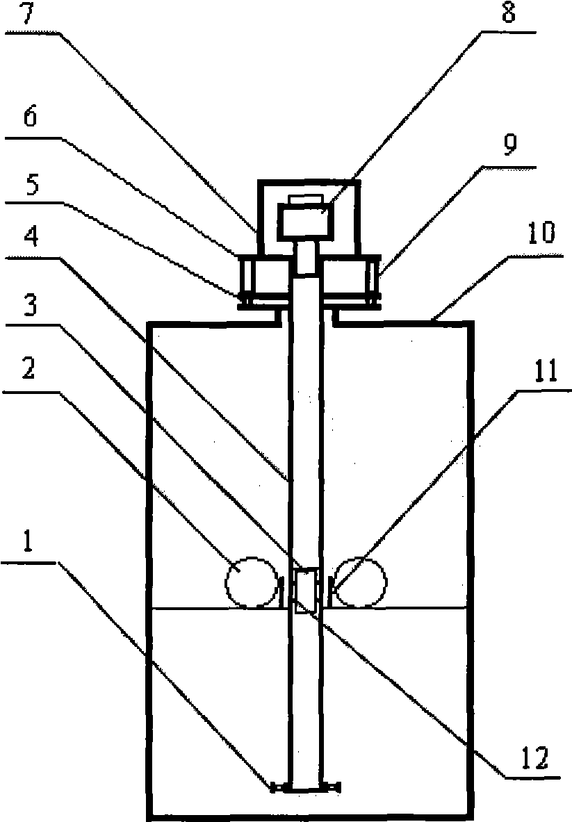 Non-contact liquid level detecting device suitable for complex working conditions
