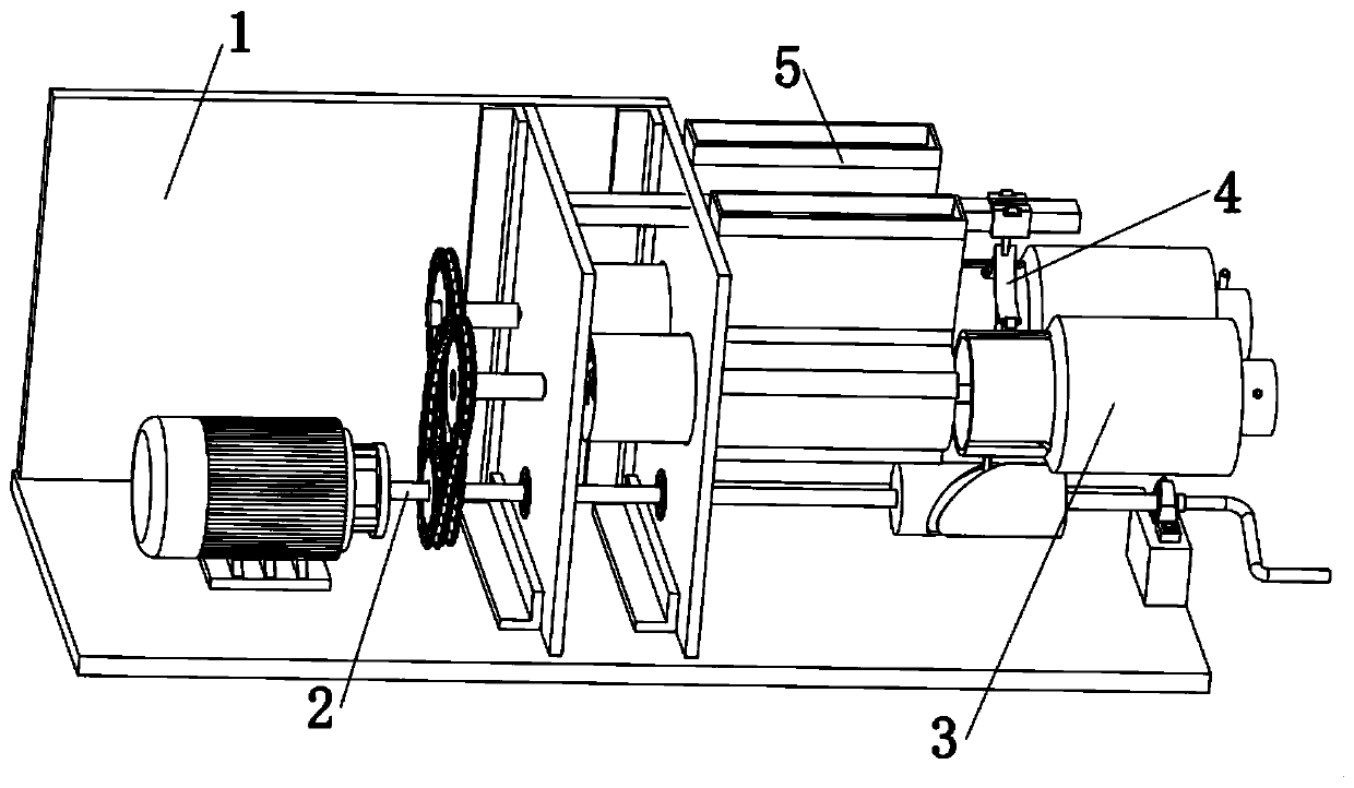 A semi-automatic cable winding and bundling machine and its winding method