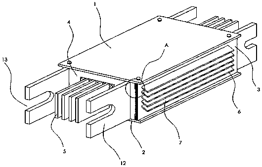 High-cooling bus duct and preparation method thereof