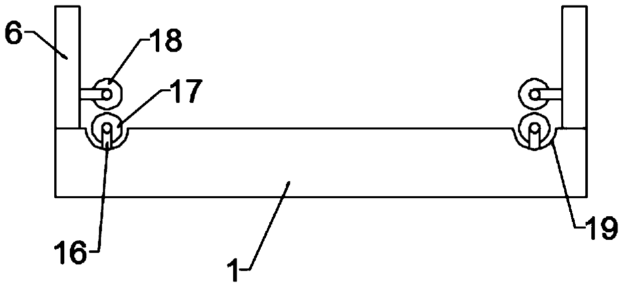 Cloth cutting device for textile production