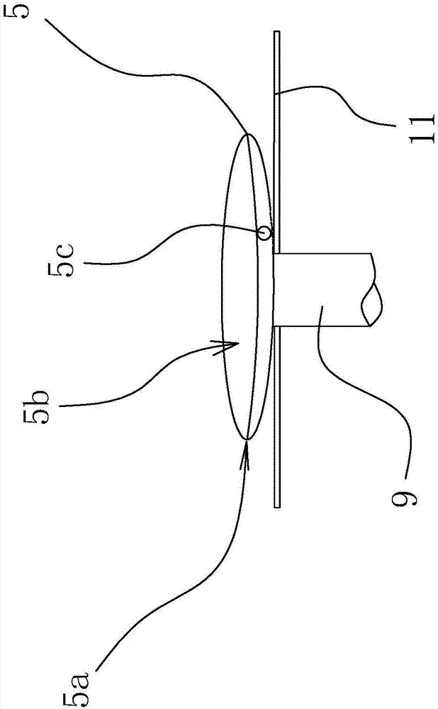 Efficient movable oil containment device