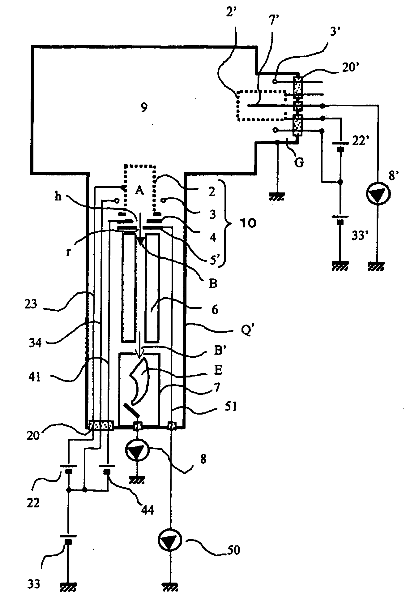 Quadrupole mass spectrometer and vacuum device using the same